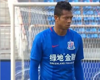 公交车被脱了内裤进入动漫