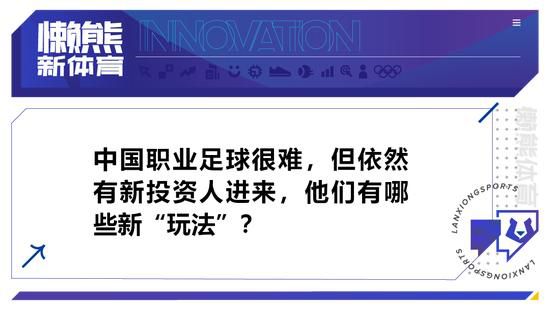 老板让秘书趴下露出屁股