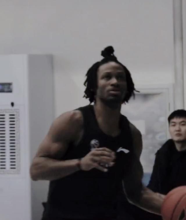 午夜视频一区二区