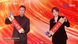免费狼人久久香蕉网