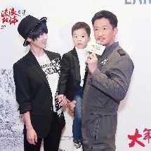 《朋友夫妇:交换6》在线观看